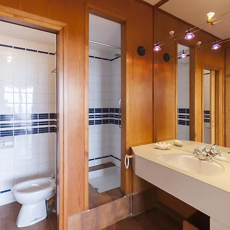Apartment Lets Holidays Mar Menuda *